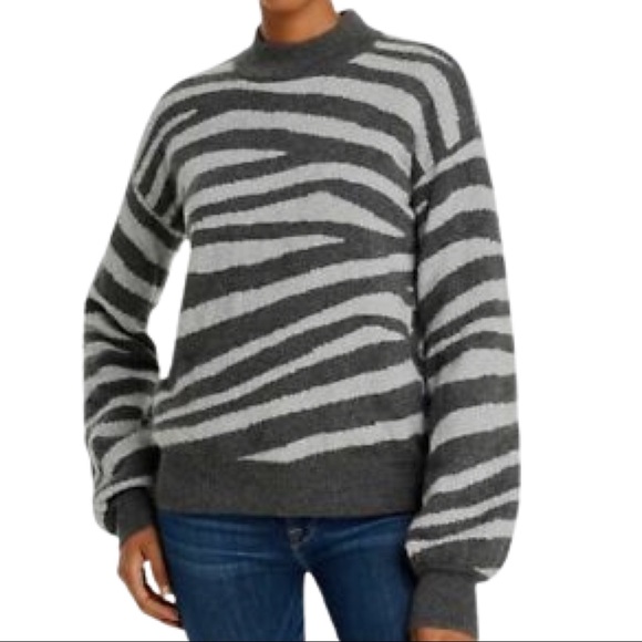 AQUA Cashmere Grey Zebra Print High Crew Neck Pullover Sweater